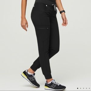 FIGS Zamora Jogger Scrub Pants